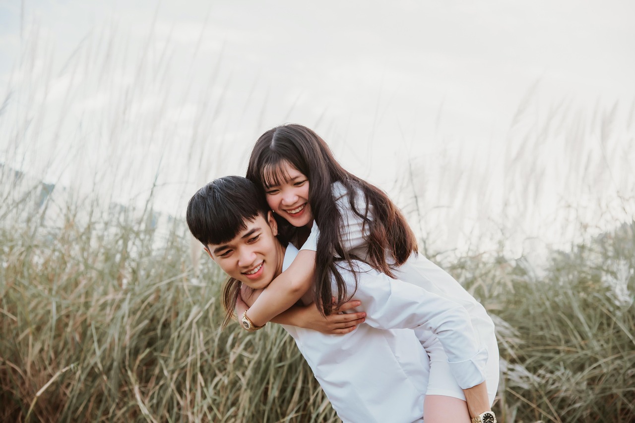 付き合っているカップル